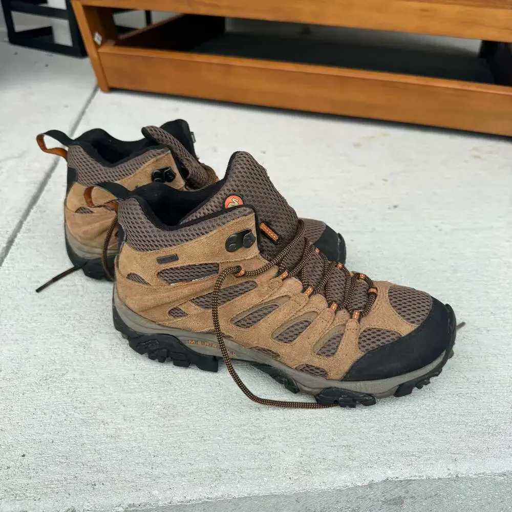Merrell moab mid